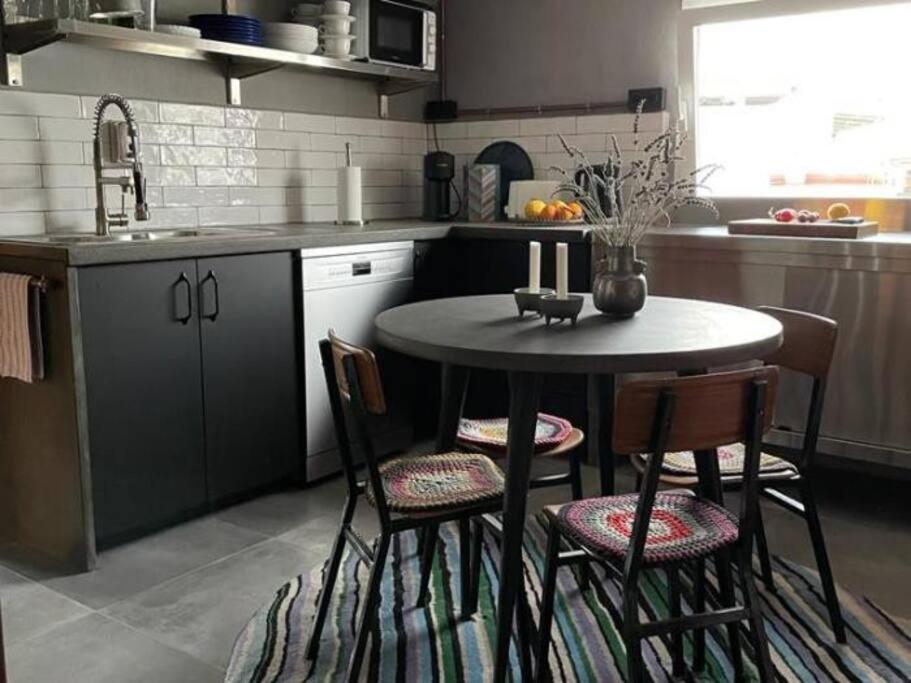 Sol Radiante Attic Studio, Designer-style Studio With Top-tier Amenities Torremolinos